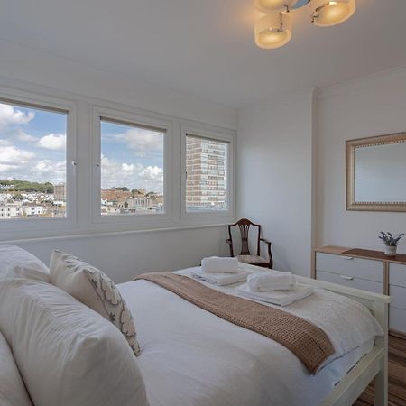 Penthouse Paradise: Beachfront Luxury with Spa & Rooftop Views Brighton Exterior photo